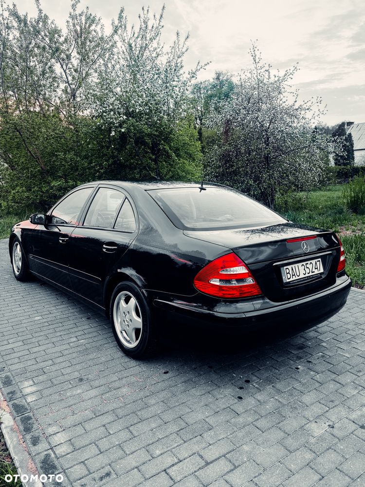 Mercedes-Benz Klasa E - 16