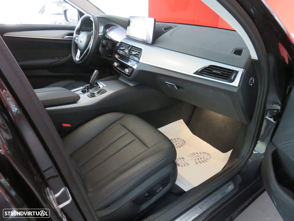 BMW 520 d Auto - 25