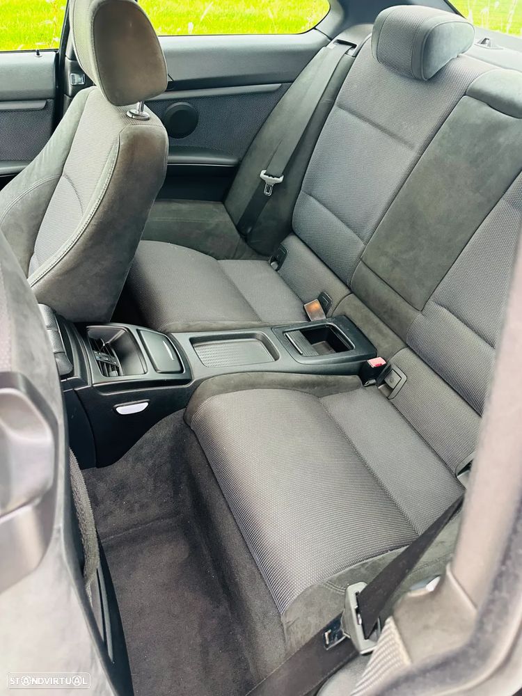 BMW 320 d Coupe Auto - 14