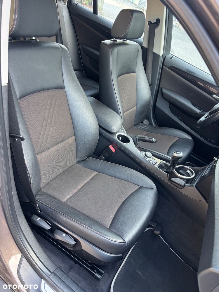 BMW X1 sDrive20i xLine - 25