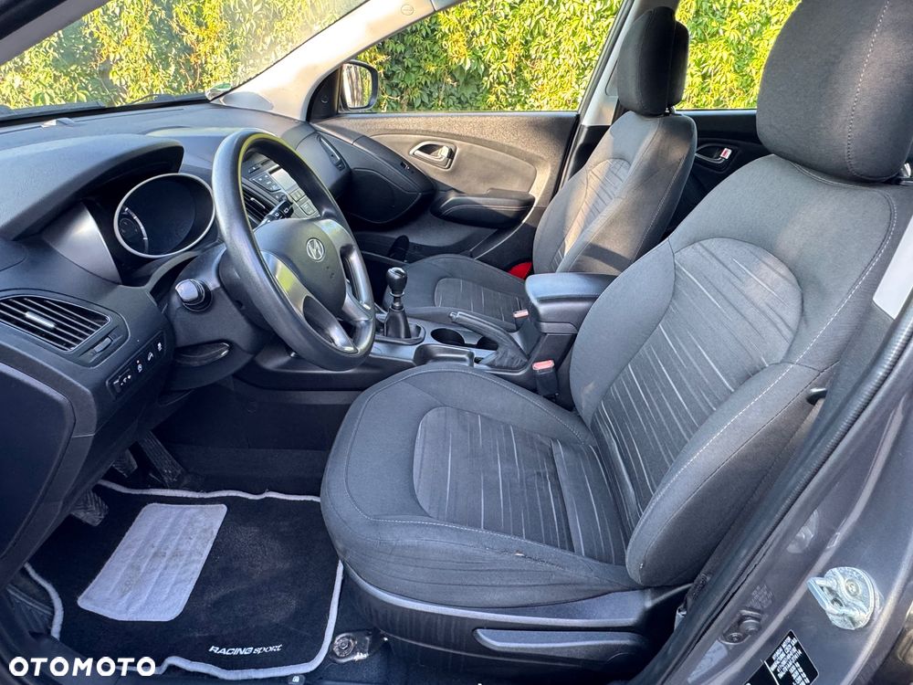 Hyundai Tucson blue 1.6 GDi 2WD Intro Edition - 16