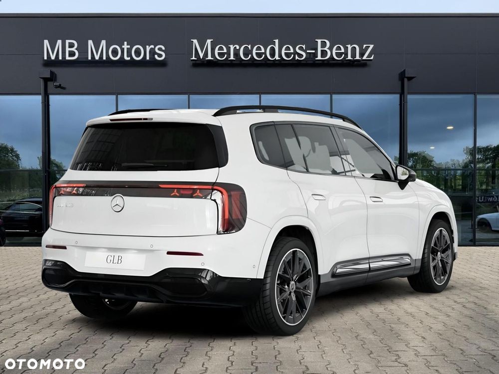 Mercedes-Benz GLB - 7