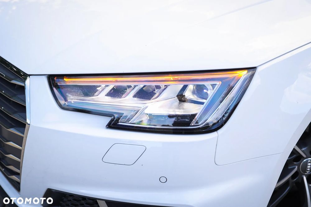 Audi A4 Avant 40 TDI quattro S tronic S line - 7