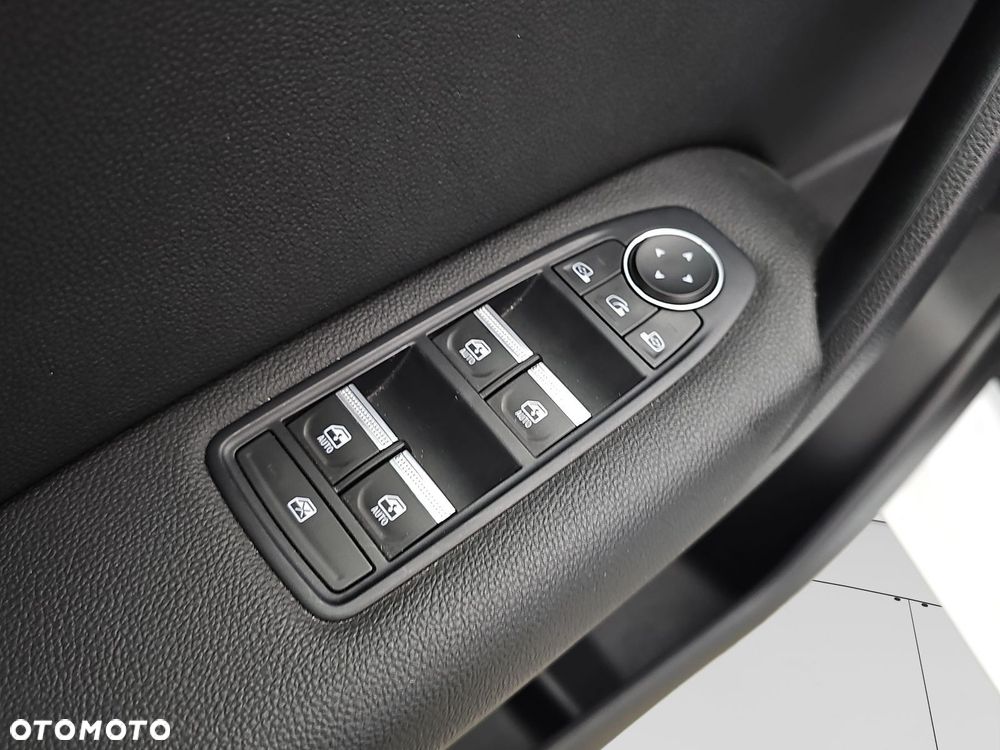 Renault Captur 1.6 E-TECH Plug-In Intens - 12