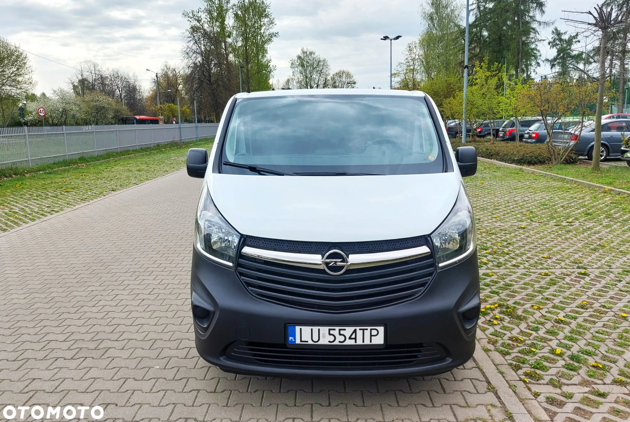 Renault Trafic - 12