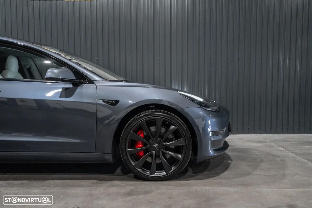 Tesla Model 3 Performance Dual Motor AWD - 38