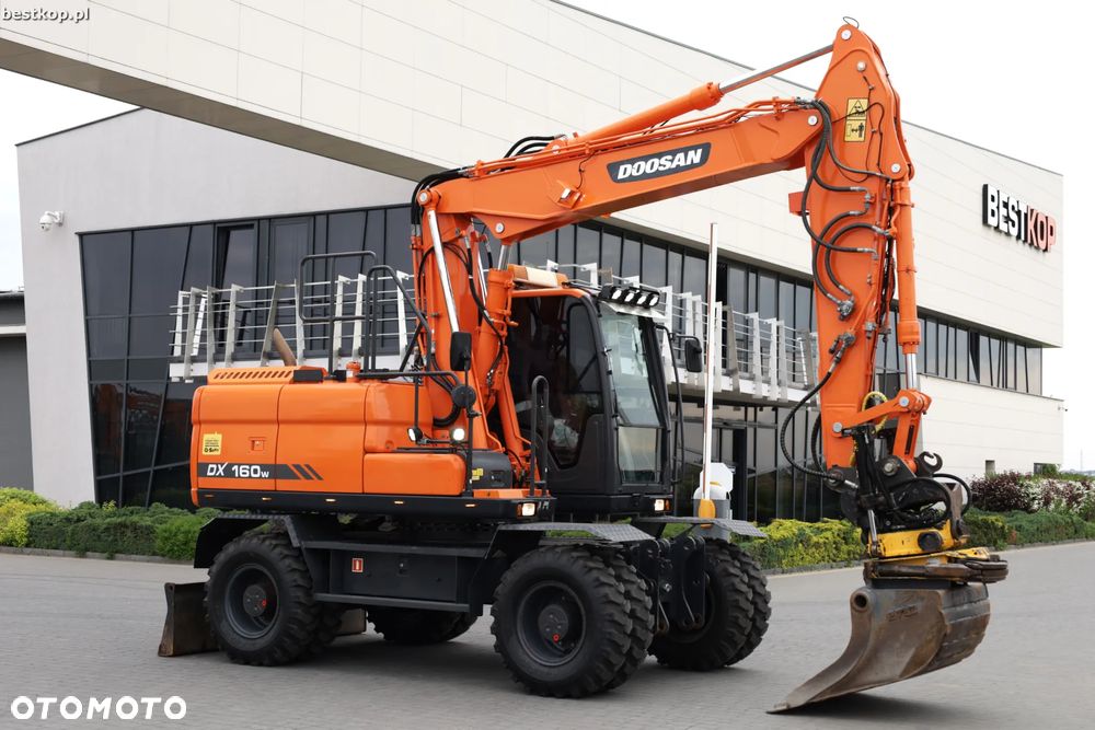 Doosan DX160W-3 - 1