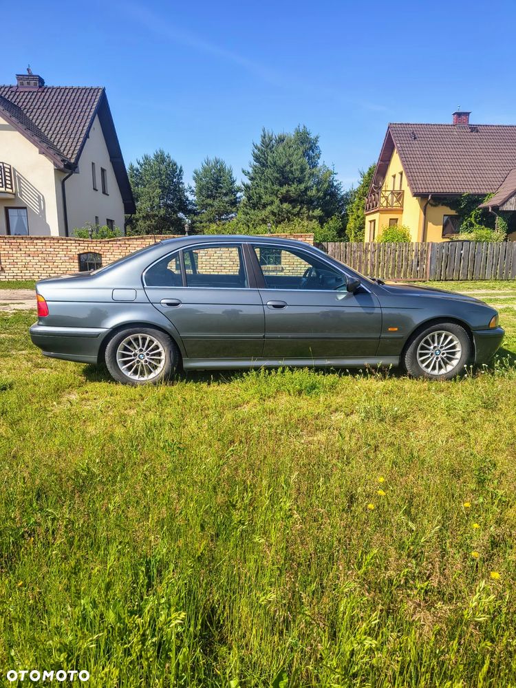 BMW Seria 5 530i - 4