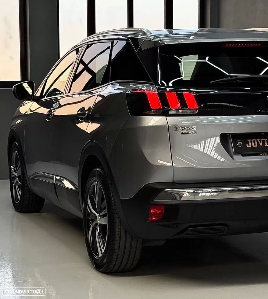 Peugeot 3008 1.2 PureTech Allure - 18
