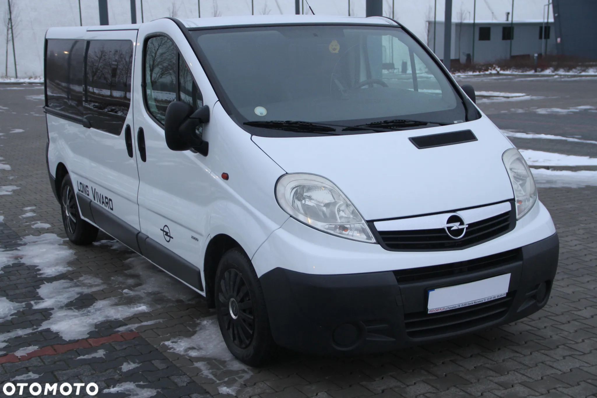 Opel Vivaro 2.5 CDTI L2H1 - 1