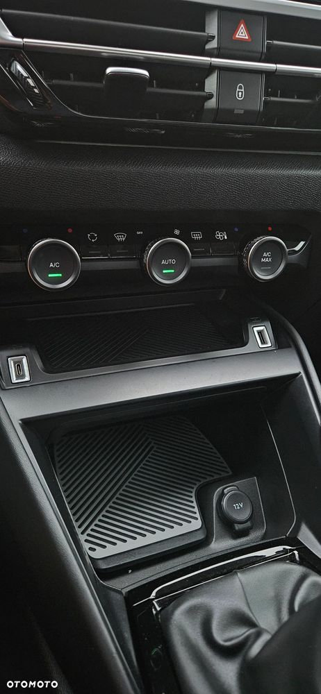 Citroën C4 PureTech 100 Stop&Start FEEL - 14