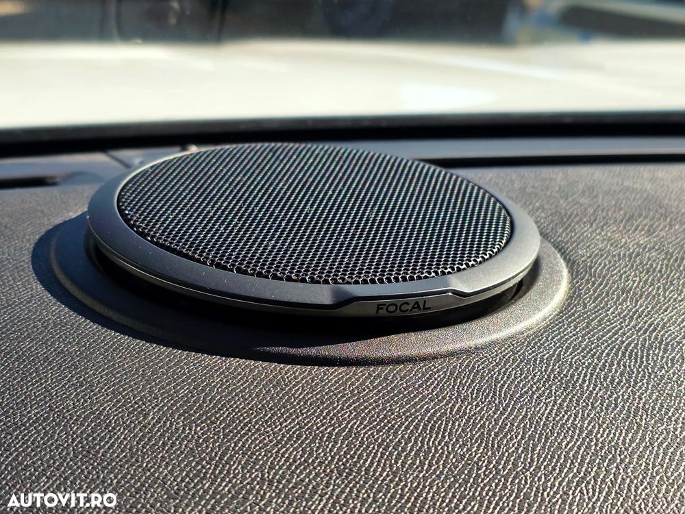 Peugeot 2008 PureTech 155 EAT8 GT - 29