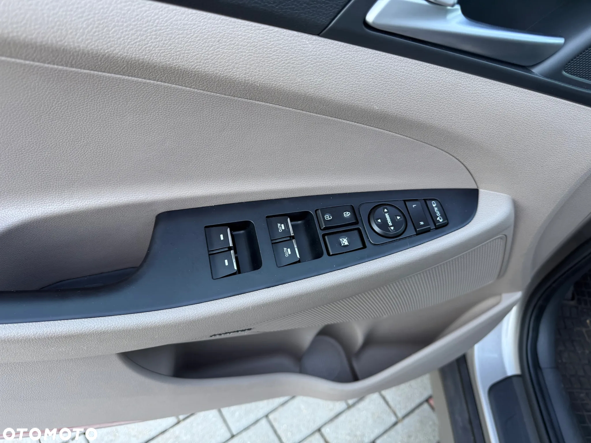 Hyundai Tucson 2.0 CRDi 4WD Automatik Premium - 26