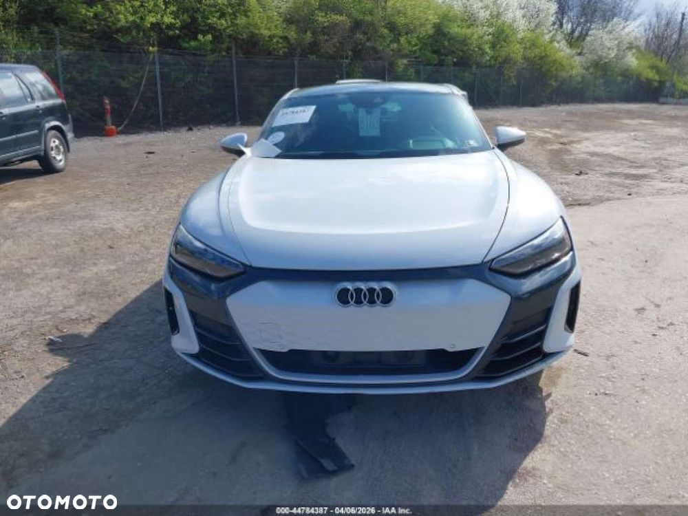 Audi e-tron GT - 7