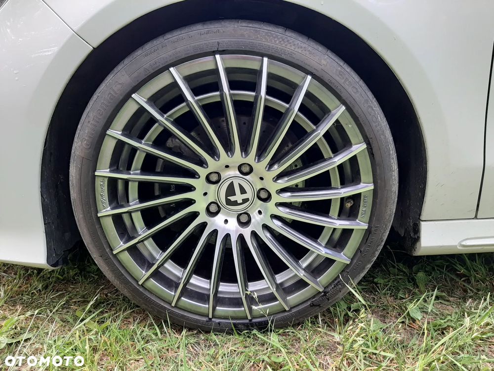 Mercedes-Benz CLA 180 AMG Line - 11