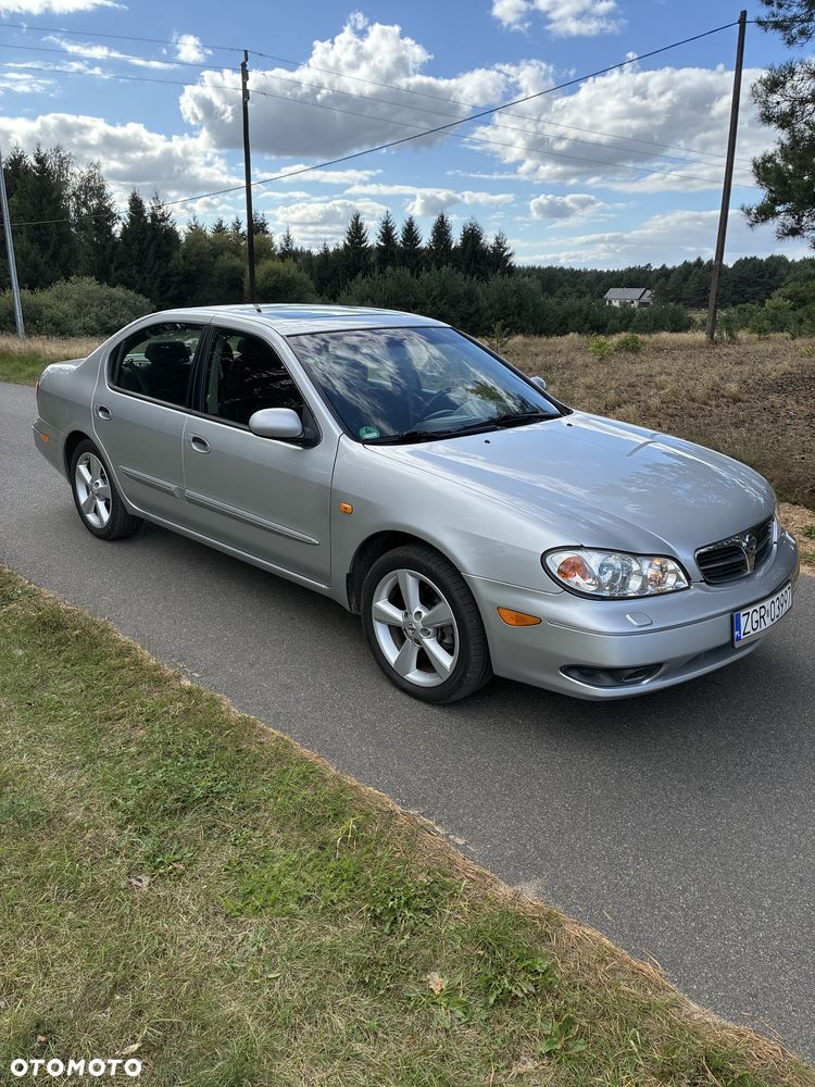 Nissan Maxima - 5