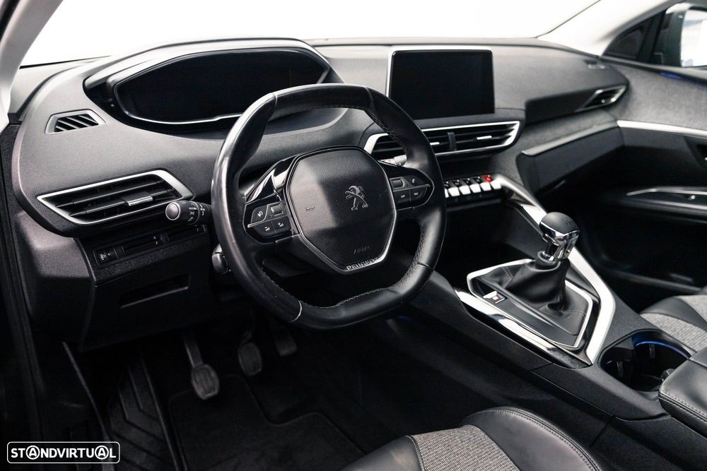 Peugeot 5008 1.5 BlueHDi Allure - 21