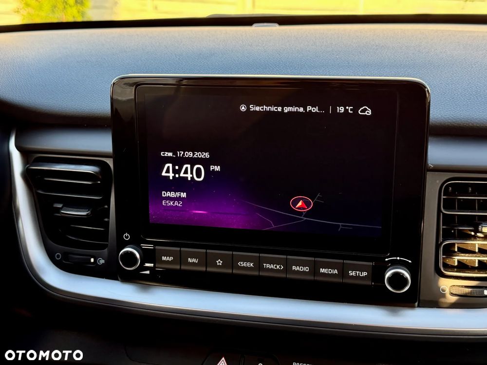 Kia Stonic 1.0 T-GDI L Business Line DCT - 11