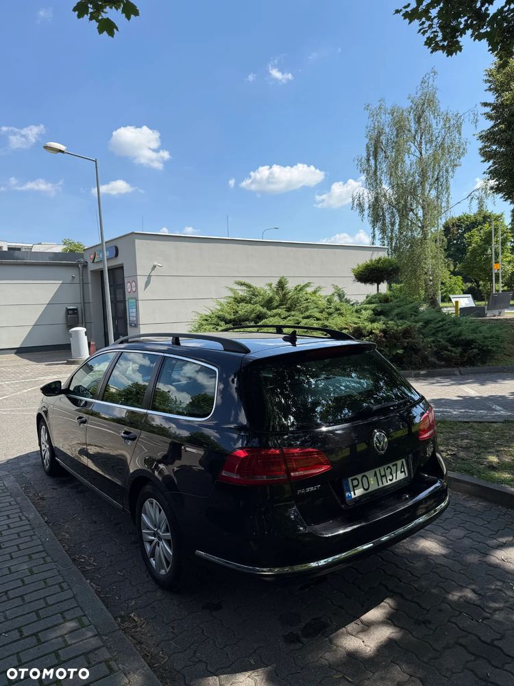 Volkswagen Passat 2.0 TDI Comfortline DSG - 2