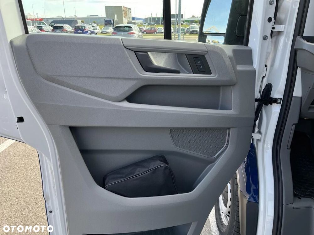 Volkswagen Grand California - 10