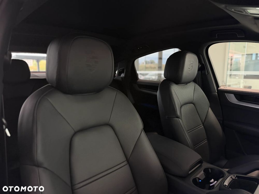 Porsche Cayenne S - 24