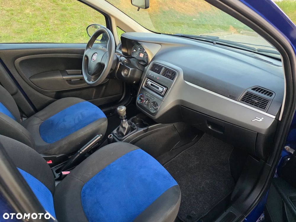 Fiat Grande Punto - 15