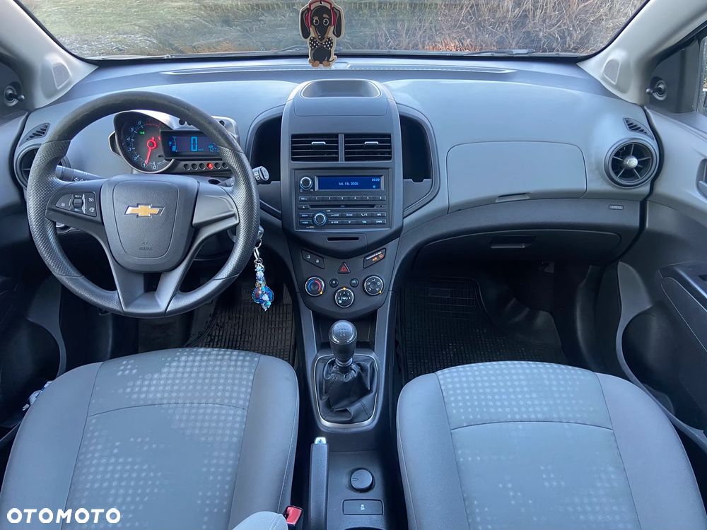 Chevrolet Aveo - 9