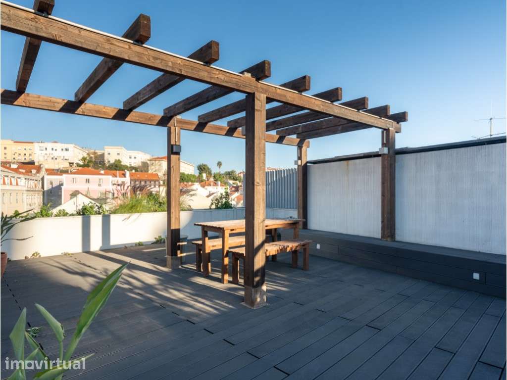 Apartamento T2 com rooftop e terraço junto à Avenida da Liberdade - Grande imagem: 2/25