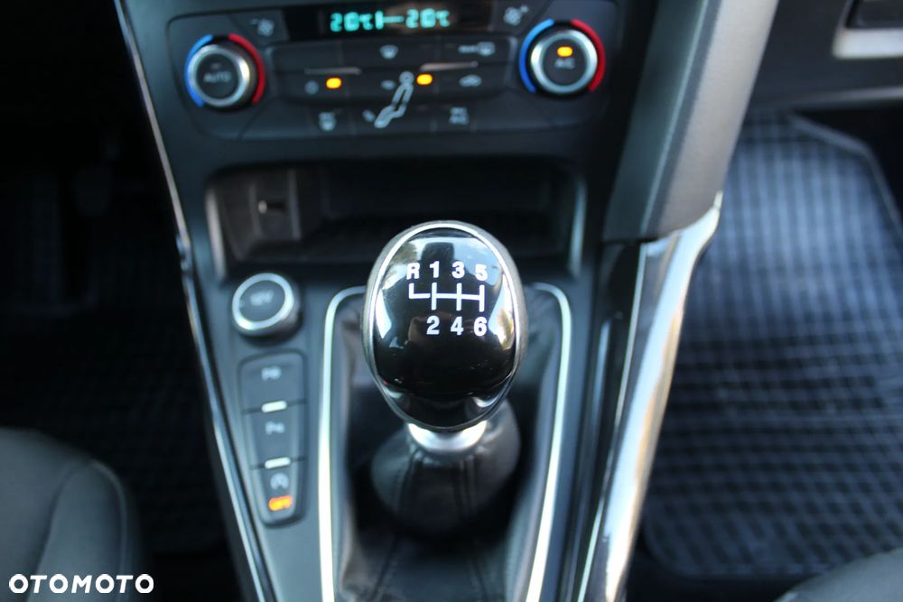 Ford Focus 1.0 EcoBoost Titanium ASS - 31