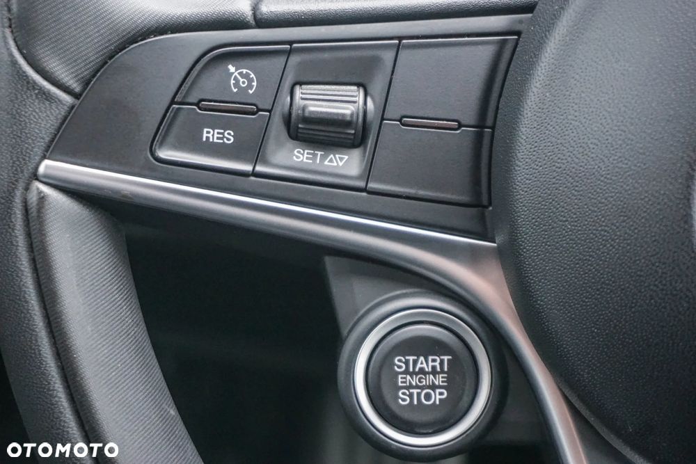 Alfa Romeo Giulia 2.0 Turbo Veloce Q4 - 12