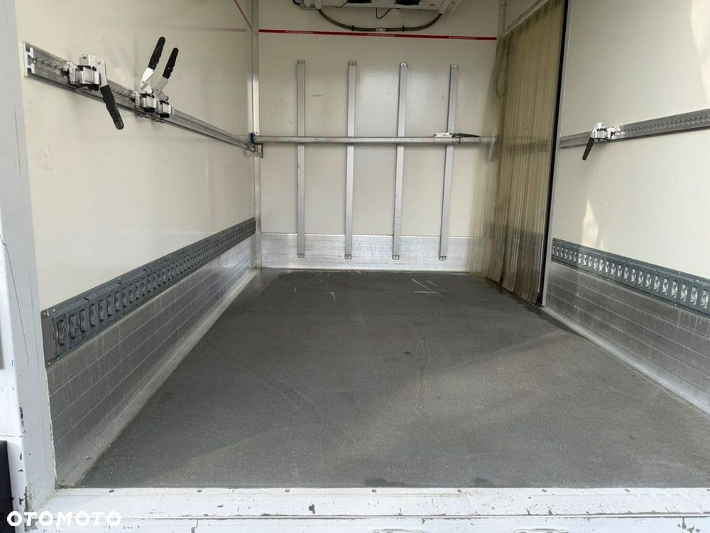 Mercedes-Benz Sprinter 316 2018r Chłodnia Mroźnia -20*C CARRIER XARIOS 350 KONTENER - 12