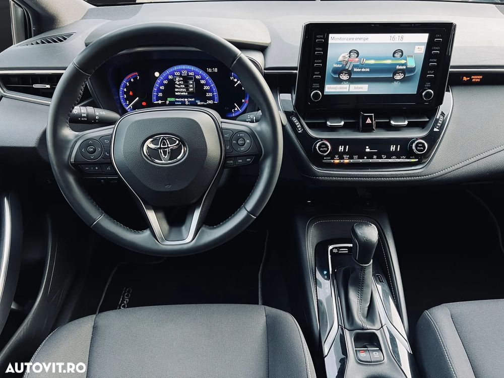 Toyota Corolla 1.8 HSD Active - 13