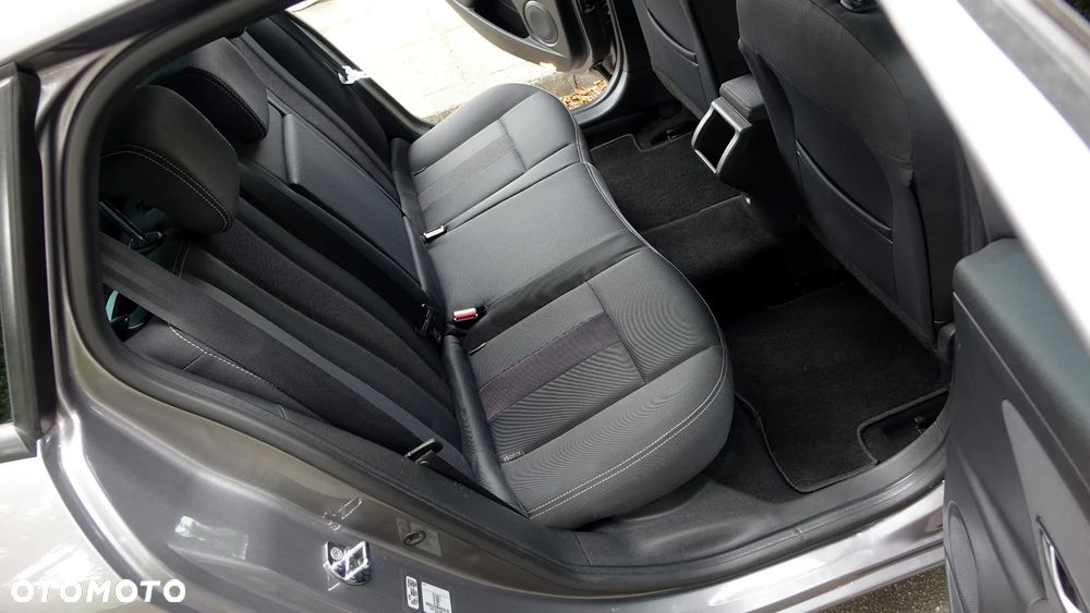 Renault Megane - 11