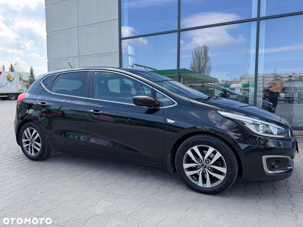 Kia Ceed 1.6 CRDi 136 ISG Spirit - 8