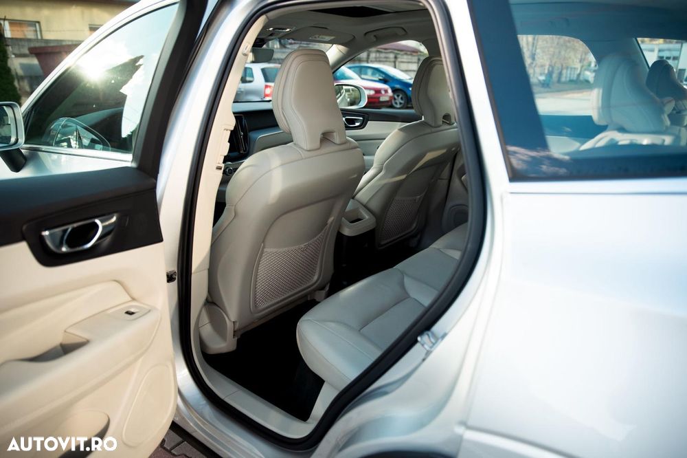 Volvo XC 60 - 12