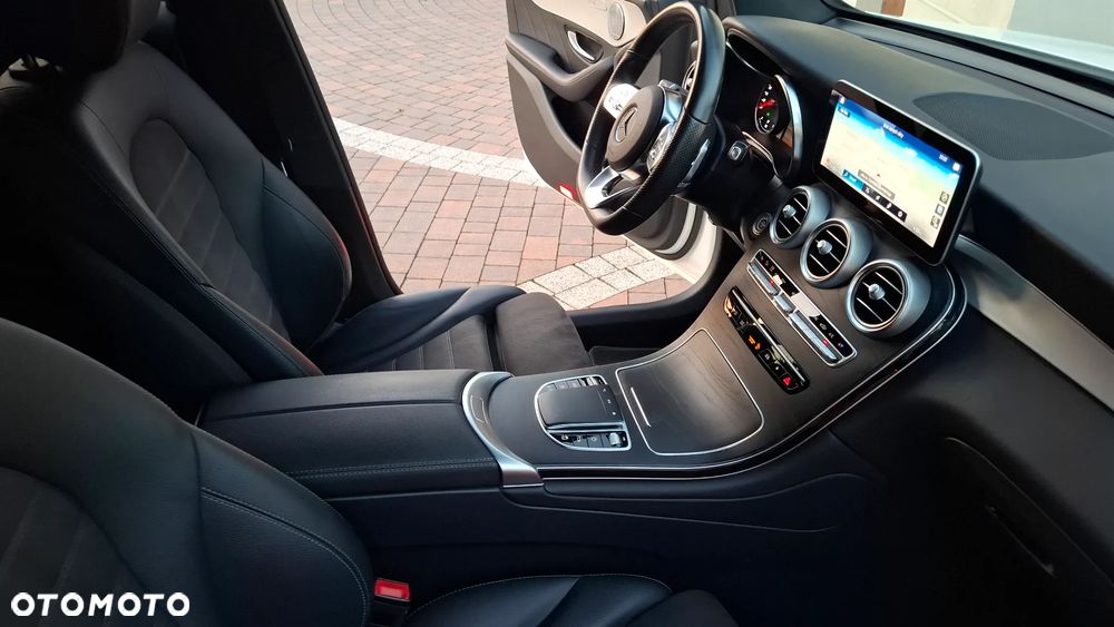 Mercedes-Benz GLC 200 d 4-Matic Business Edition - 26
