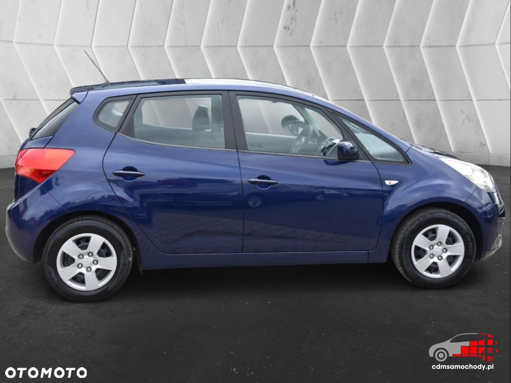 Kia Venga - 11