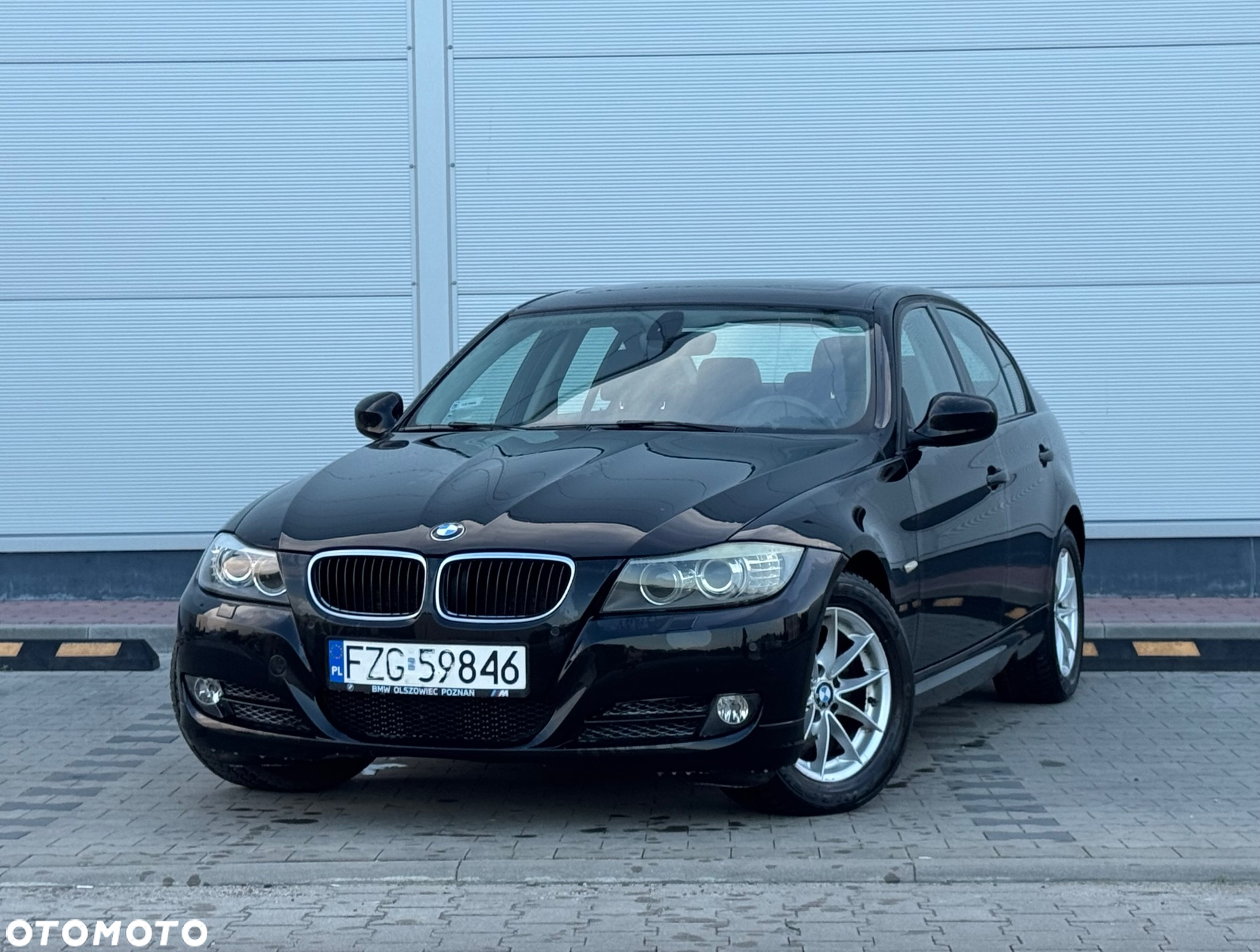 BMW Seria 3 318i - 2