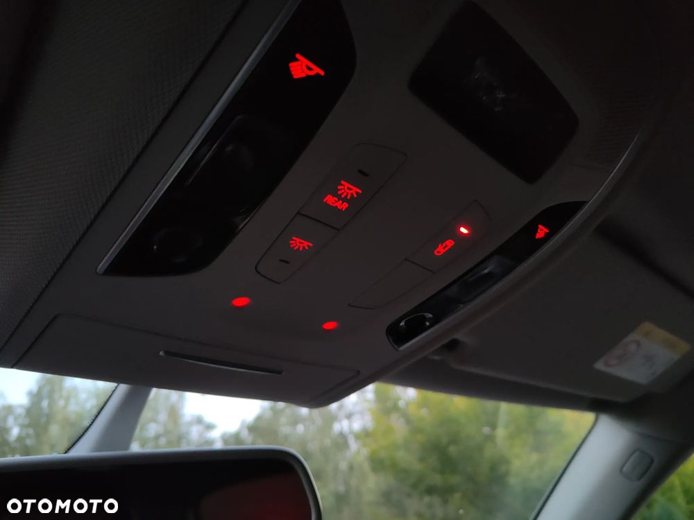 Audi A6 Avant 2.0 TDI Ultra - 26
