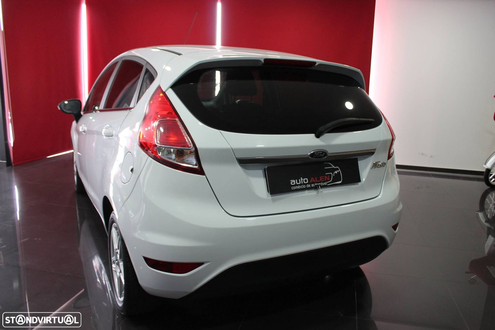 Ford Fiesta 1.5 TDCi Titanium - 4