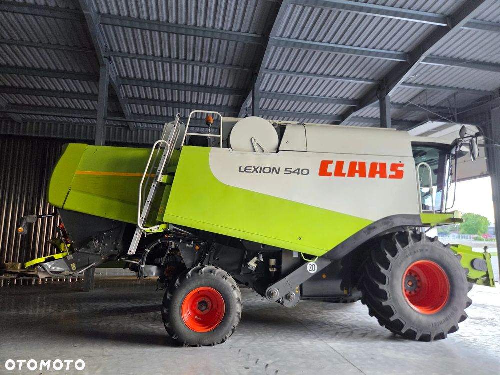Claas Lexion 540 2006 Rok, heder V 660, 3260 mtg na silniku, Nie Malowany, Stan Bardzo Dobry - 6