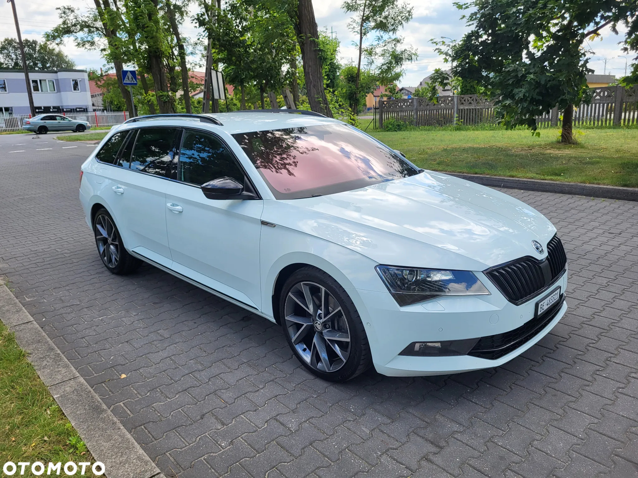 Skoda Superb 2.0 TSI 4x4 DSG Sportline - 9
