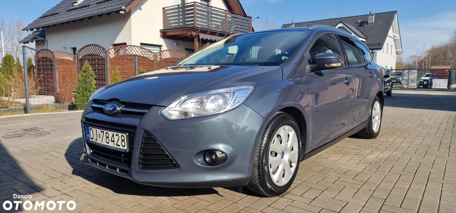 Ford Focus - 1