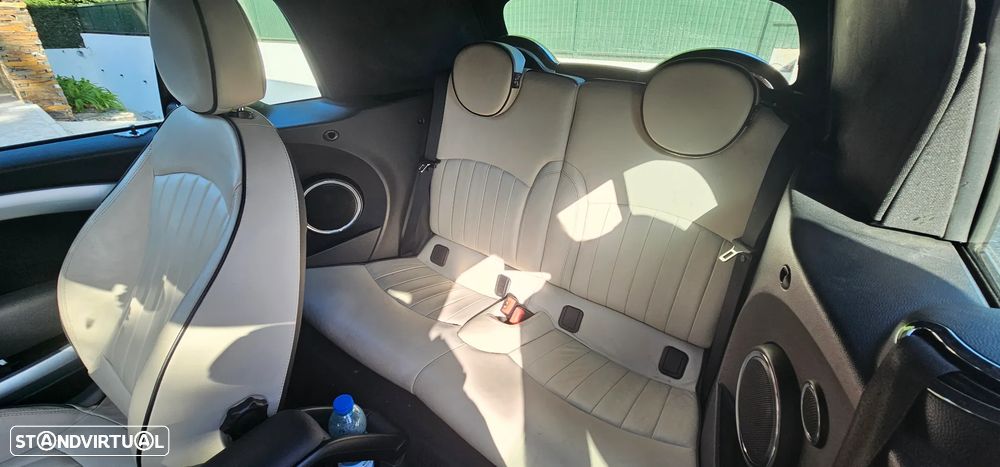 MINI Cabrio Cooper S - 16