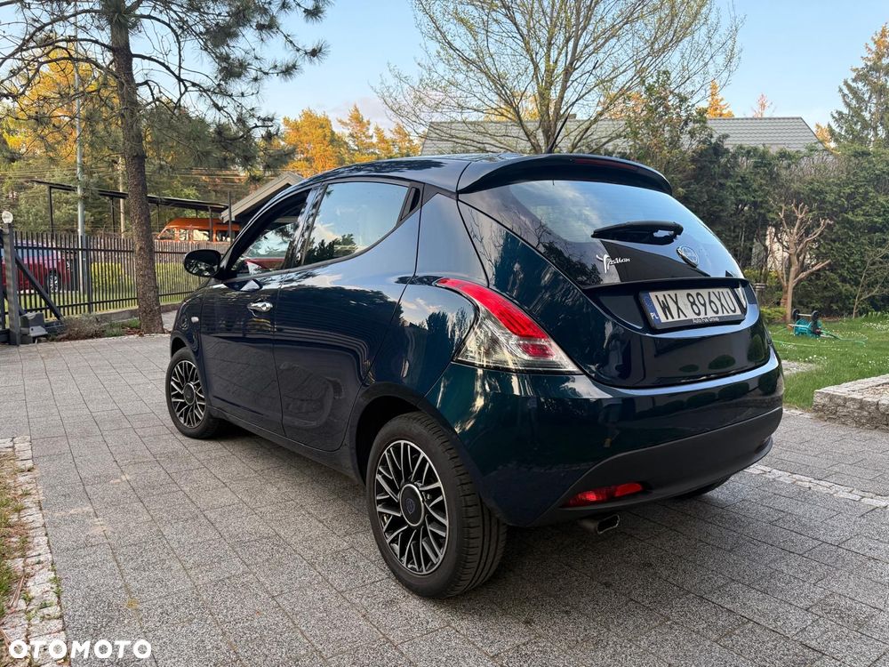 Lancia Ypsilon - 3