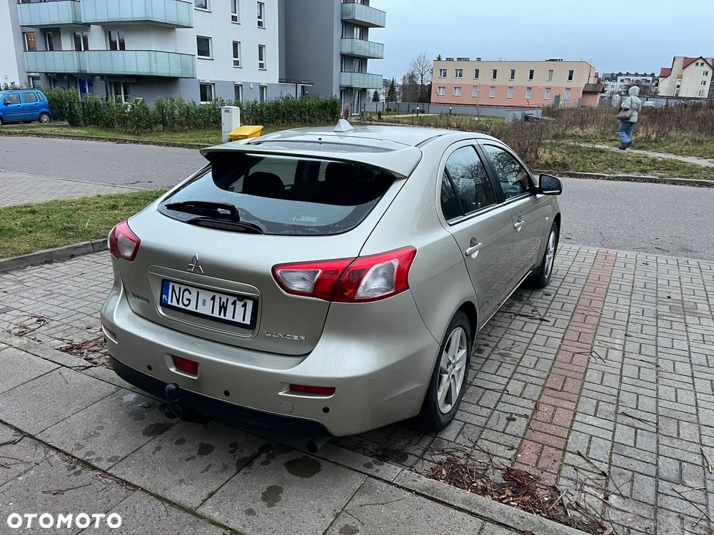 Mitsubishi Lancer 1.8 Invite - 5