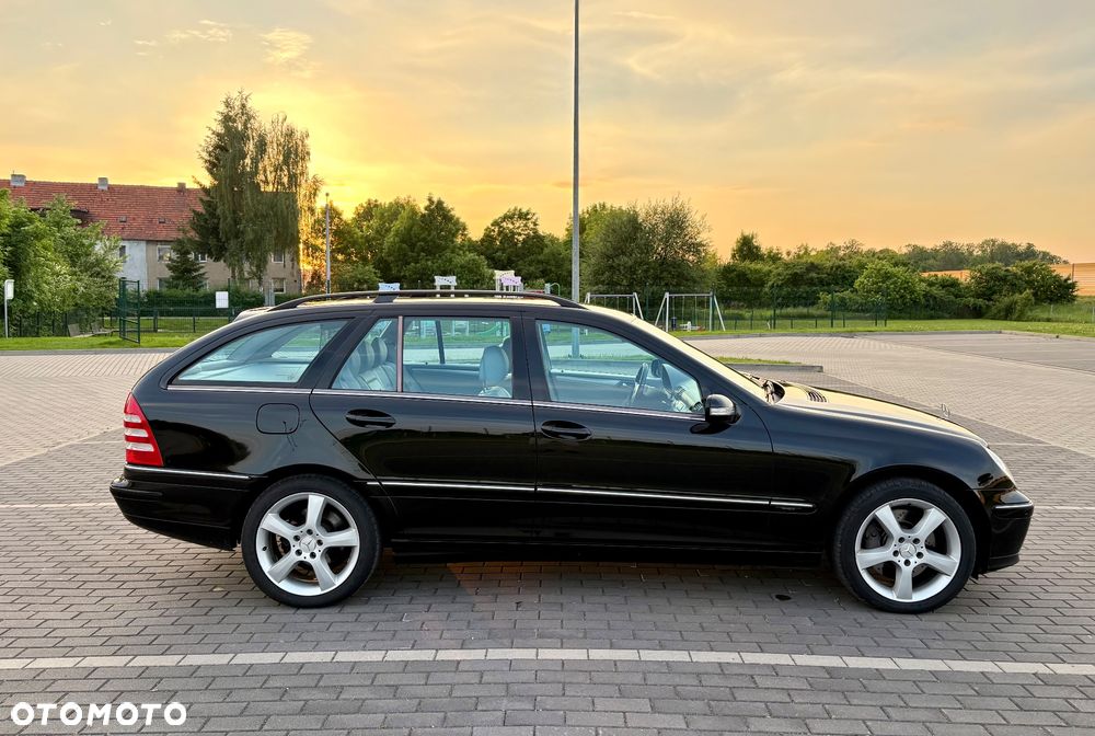 Mercedes-Benz Klasa C 320 CDI 7G-TRONIC Avantgarde DPF - 6