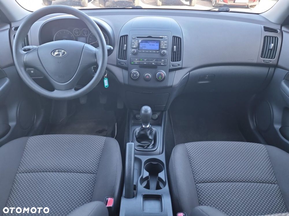 Hyundai i30 1.4 Base - 3