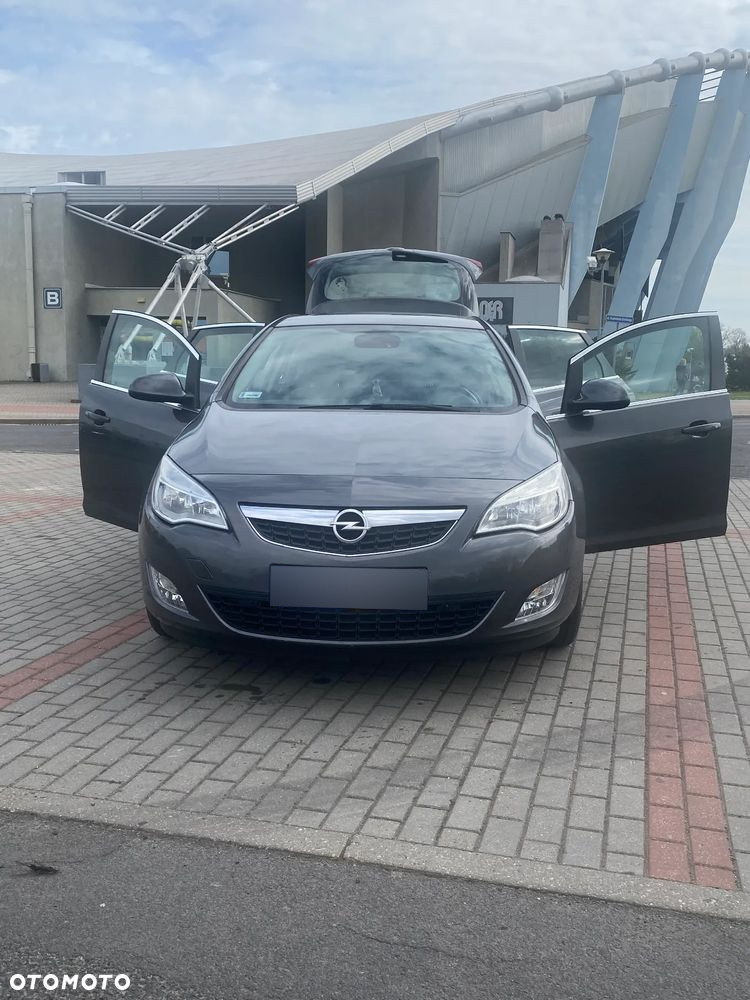 Opel Astra IV 1.7 CDTI Cosmo - 24
