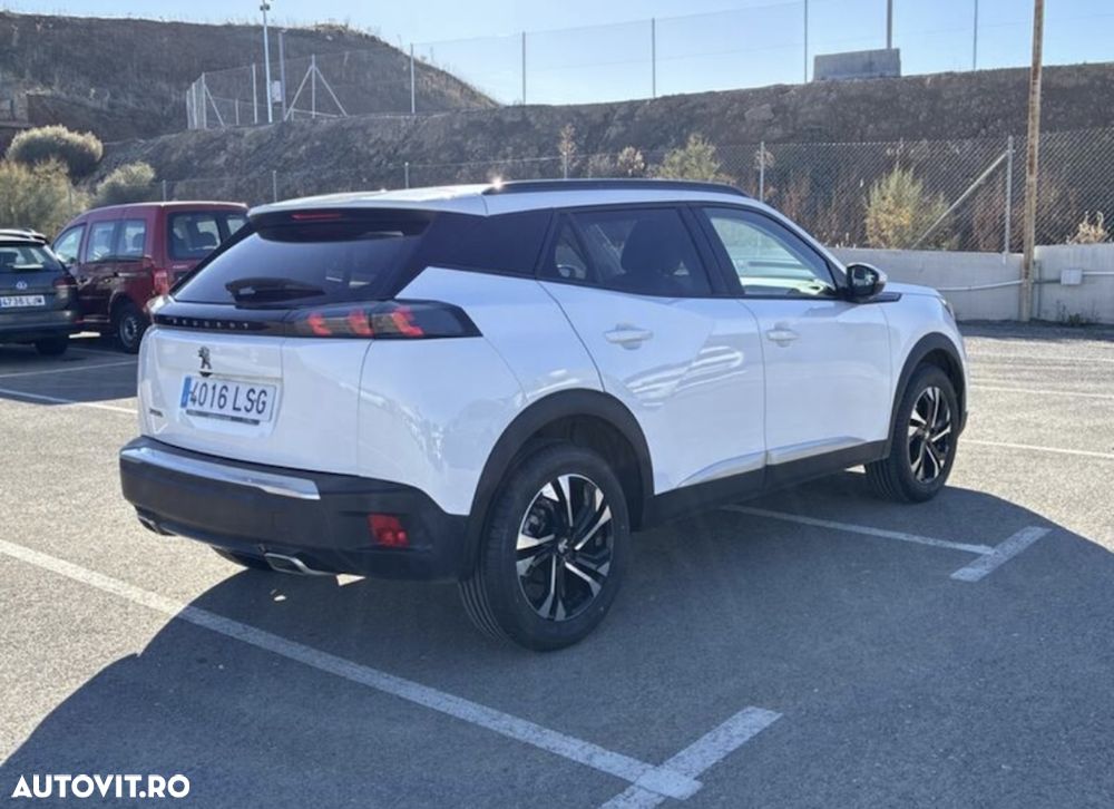 Peugeot 2008 PureTech 130 EAT8 Allure Pack - 3